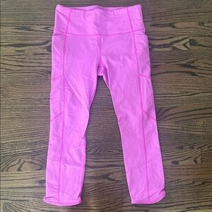 Athleta cropped leggings - 22” inseam - size medium